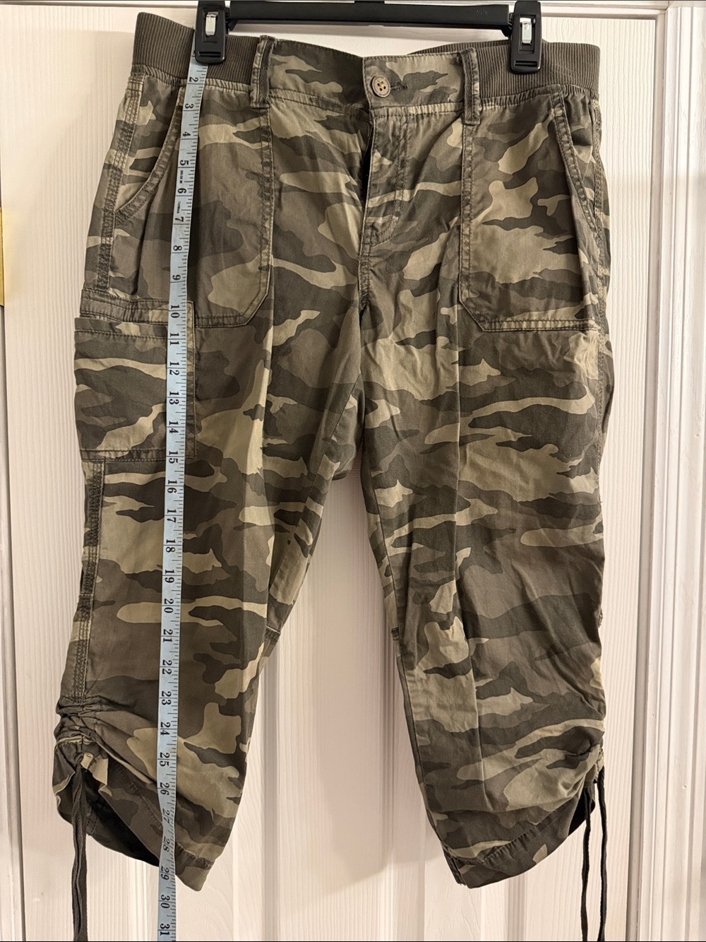 Sonoma Women's Camo Cargo Capri Pants - Olive Green